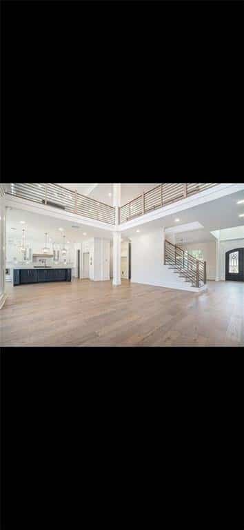 Listing photo 6