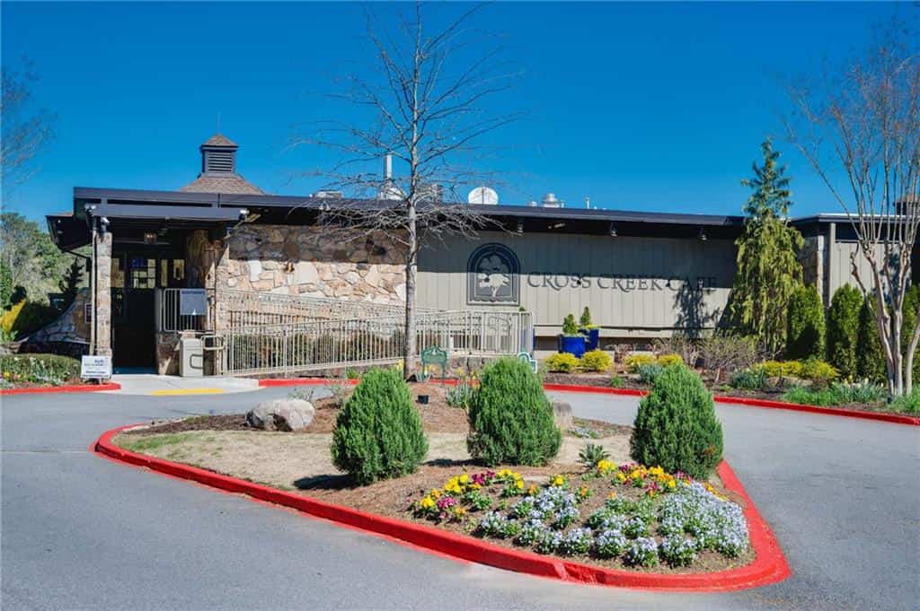 141 Amherst Place NW, Atlanta, GA 30327