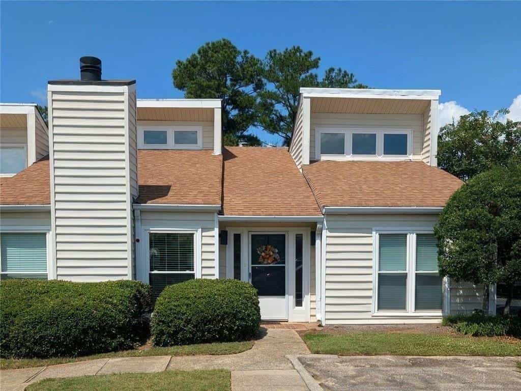 827 Serramonte Drive NE, Marietta, GA 30068