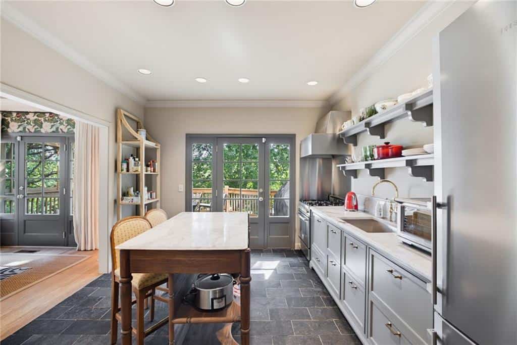 Listing photo 6