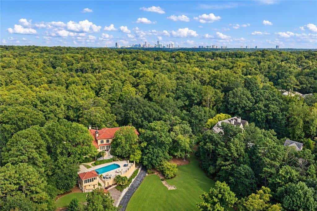 4338 Harris Trail NW, Atlanta, GA 30327