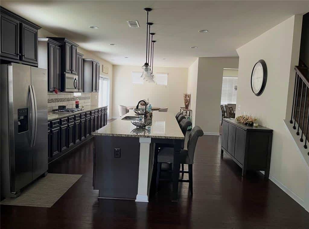 Listing photo 6