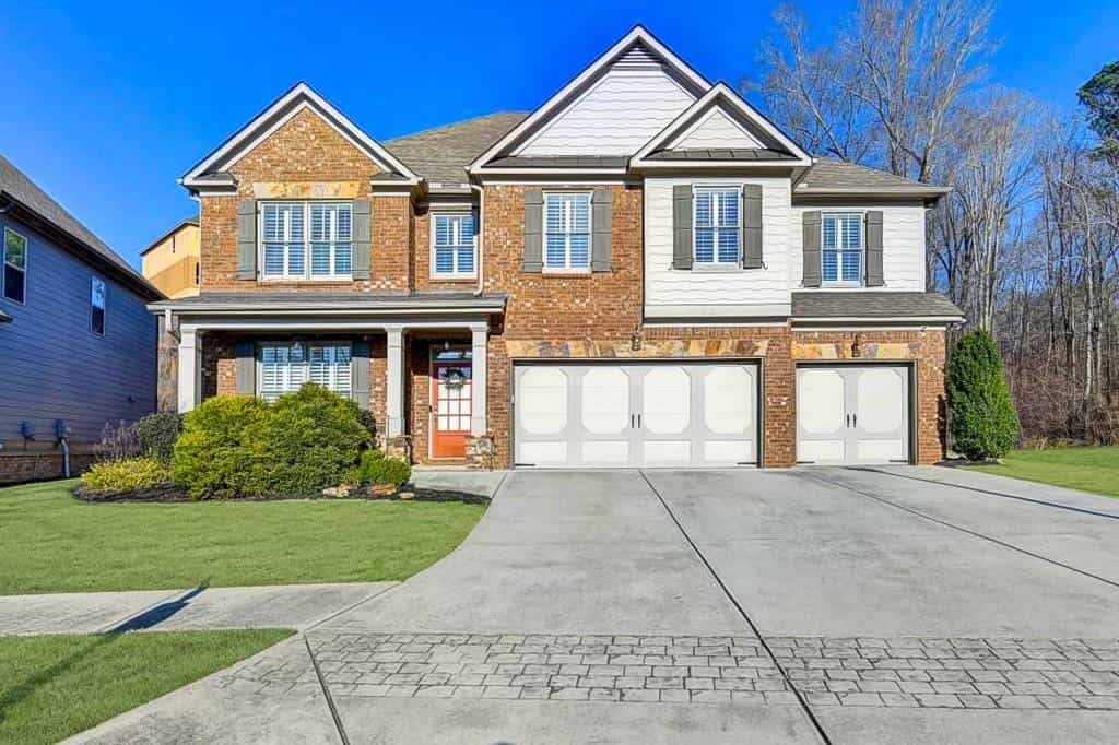 4419 Sierra Creek Drive, Hoschton, GA 30548
