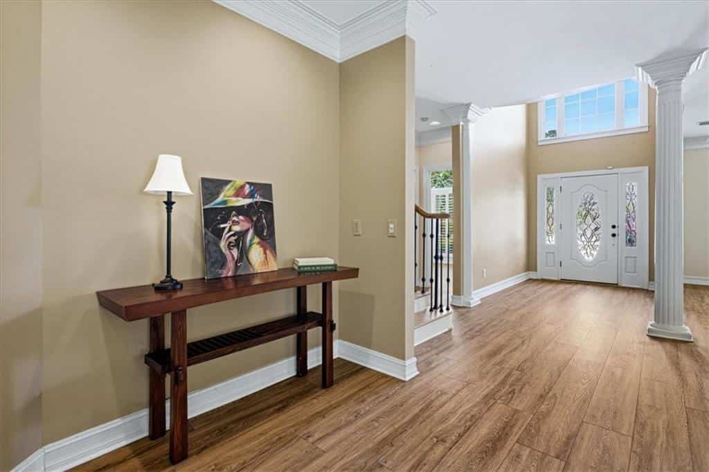 Listing photo 6