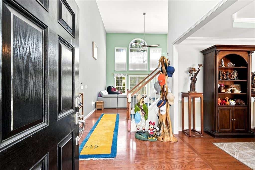 Listing photo 6