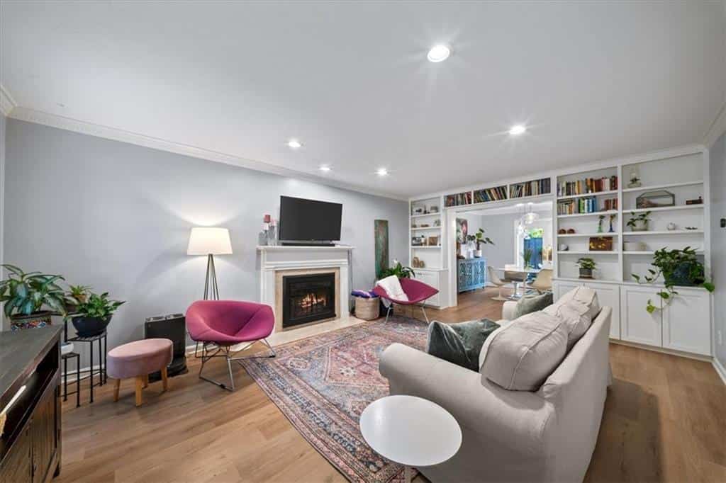 Listing photo 6