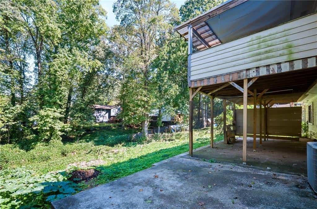 Listing photo 3