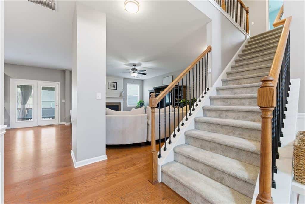 Listing photo 6