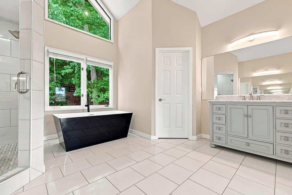 4217 N Mountain Road NE, Marietta, GA 30066