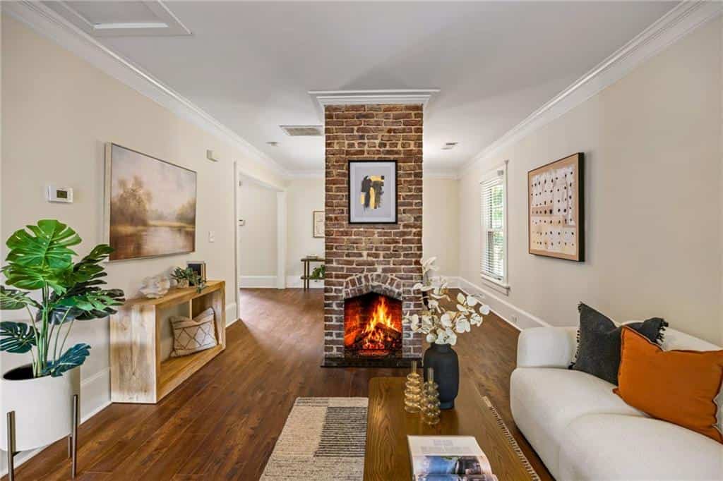 Listing photo 6