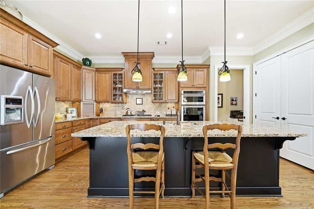 Listing photo 6