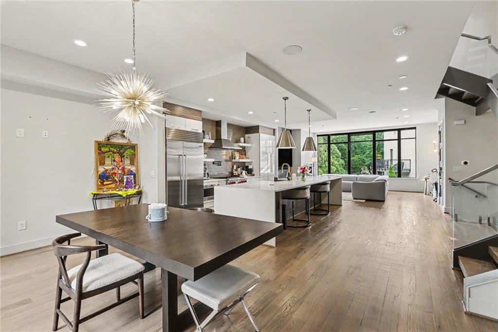 904 Lenox Boulevard NE, Atlanta, GA 30324