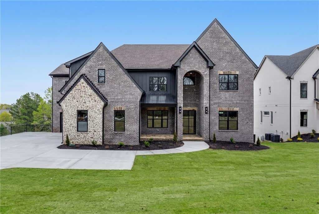 3267 N Bogan Road, Buford, GA 30519