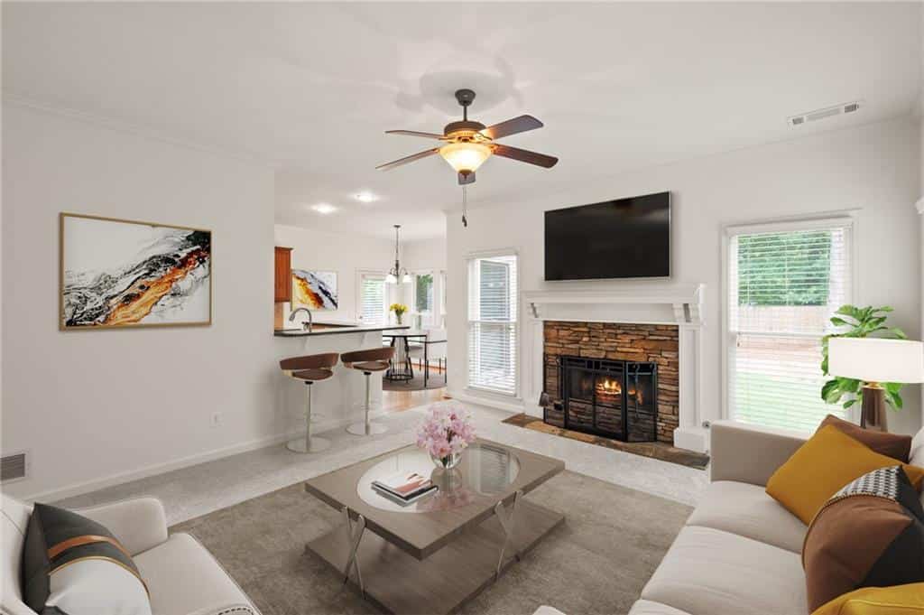 Listing photo 6