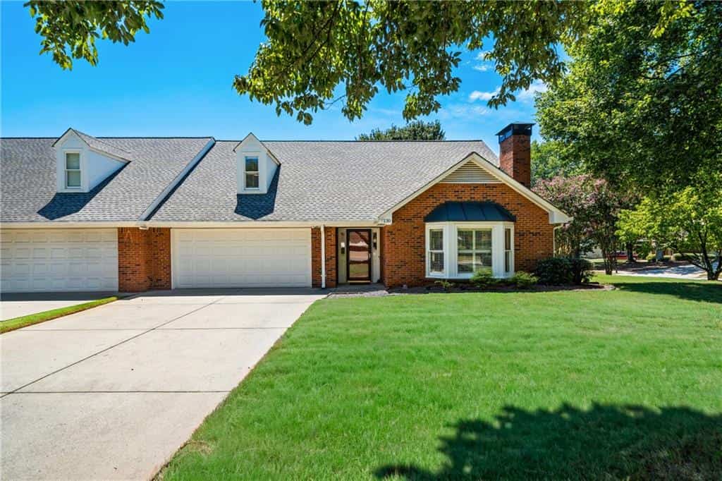 130 Brickleberry Drive, Roswell, GA 30075