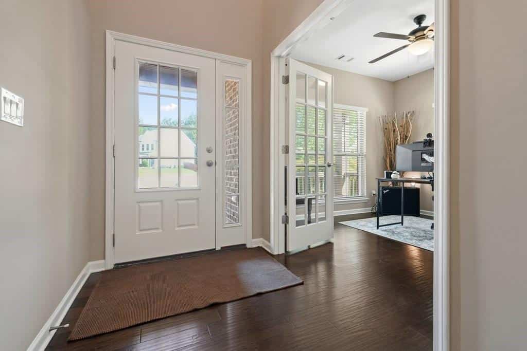 Listing photo 6