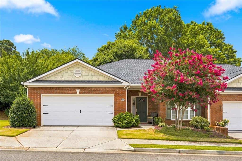 129 Holiday Road 22 #22, Buford, GA 30518
