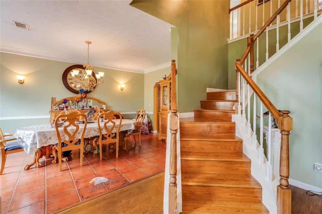 Listing photo 6