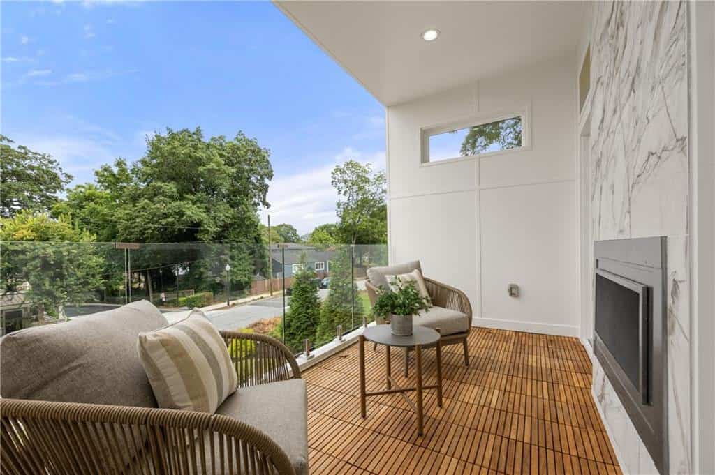 Listing photo 6