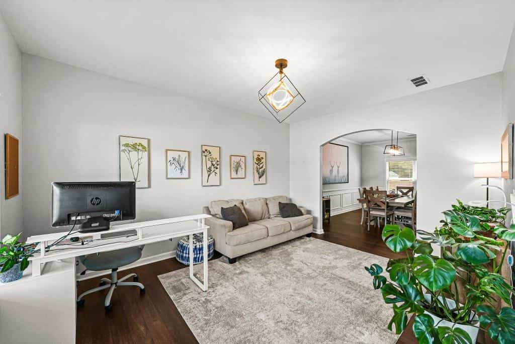 Listing photo 6