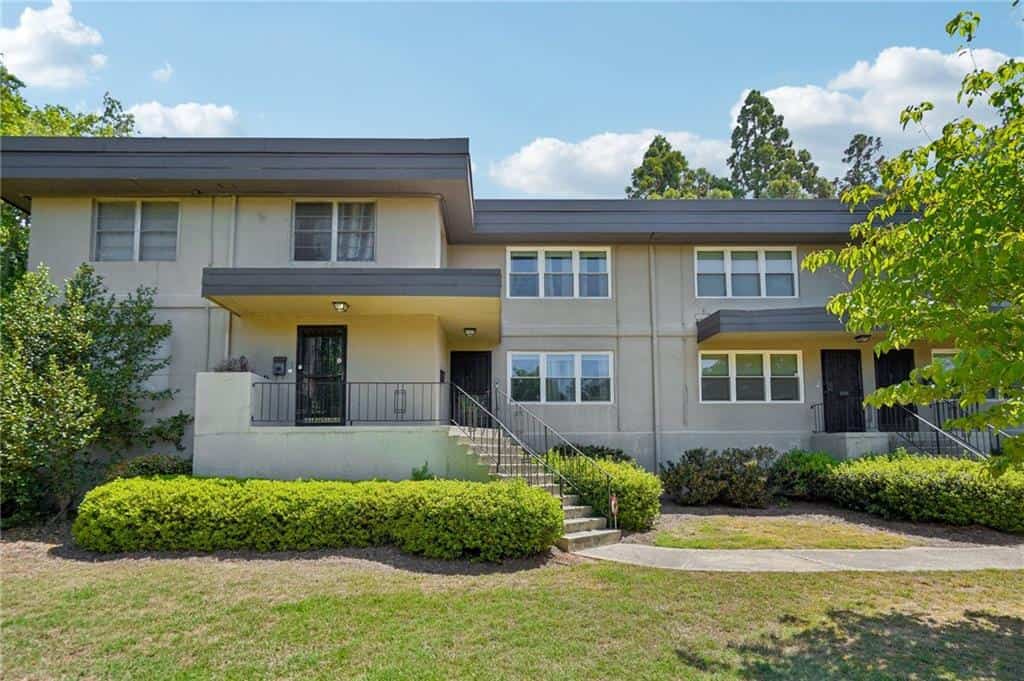 284 Lakemoore Drive NE B #B, Atlanta, GA 30342