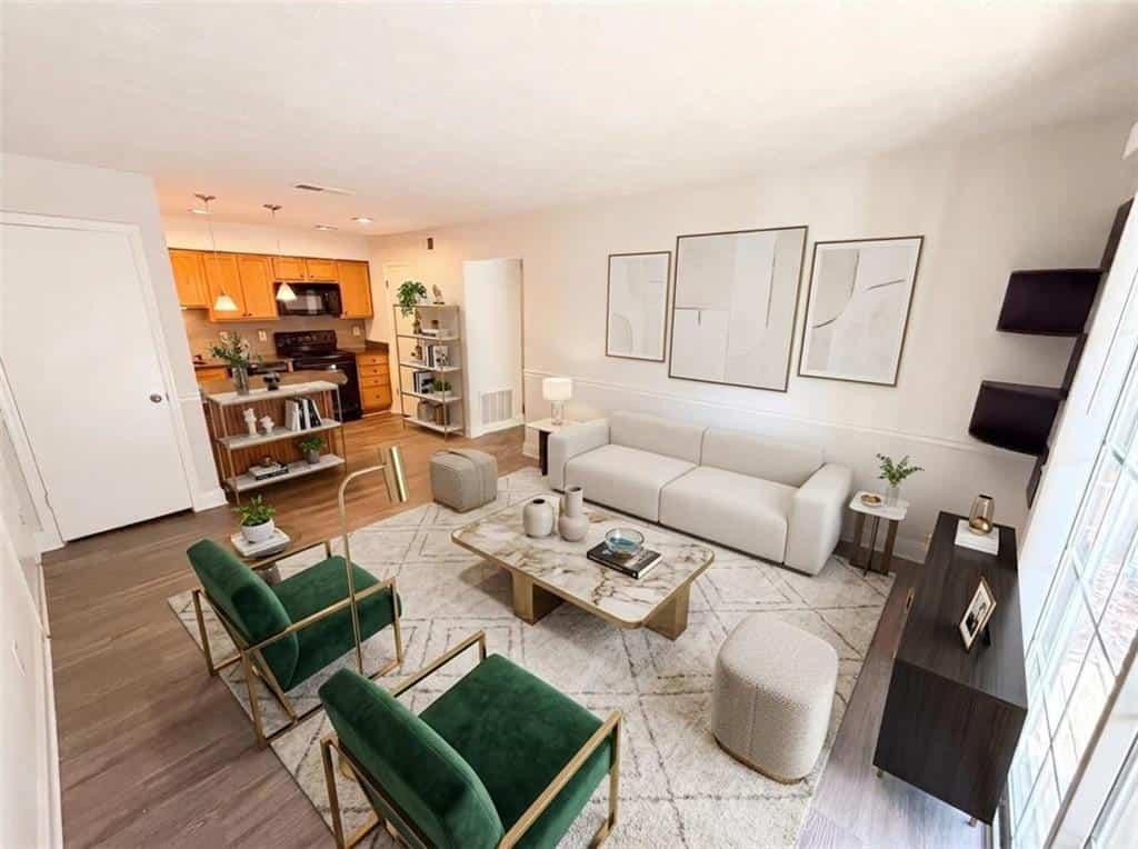Listing photo 3