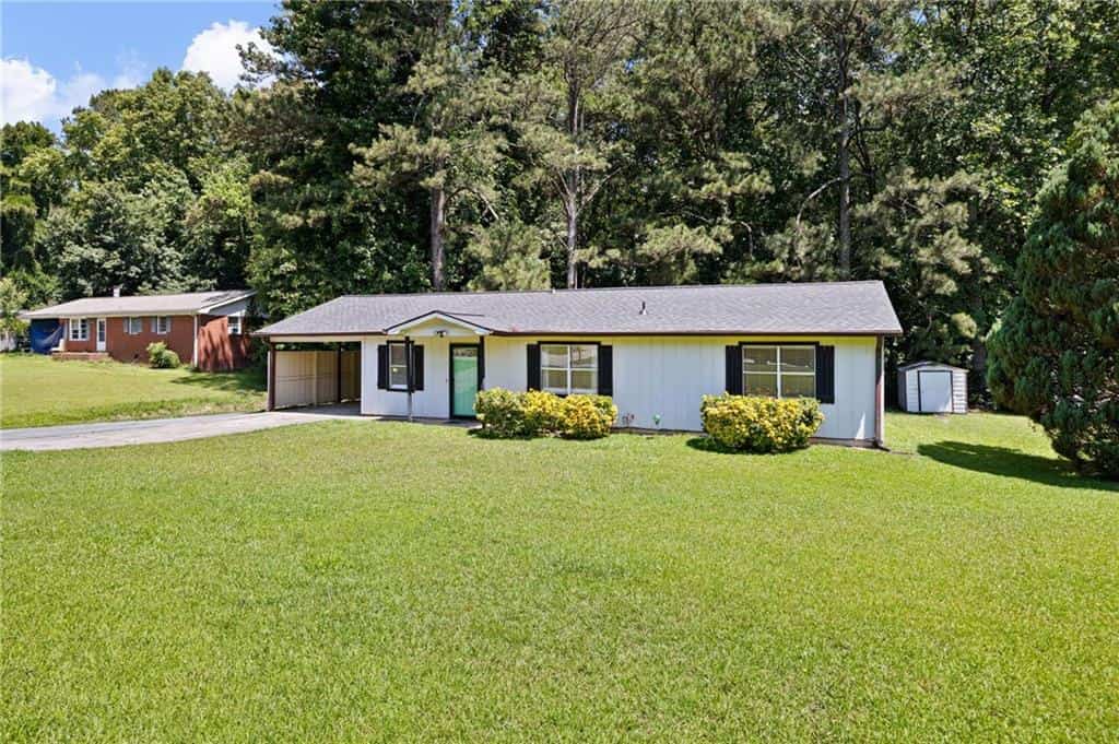 Listing photo 2