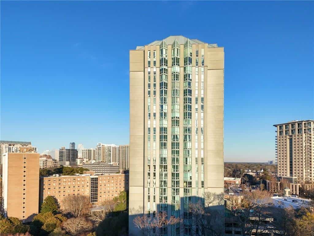 2870 Pharr Court South NW 2809 #2809, Atlanta, GA 30305