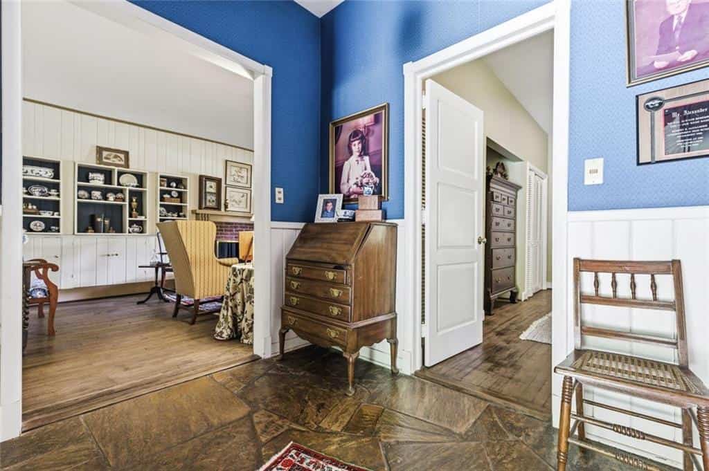 Listing photo 6