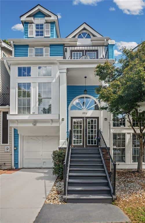 Listing photo 3