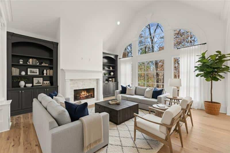 Listing photo 6