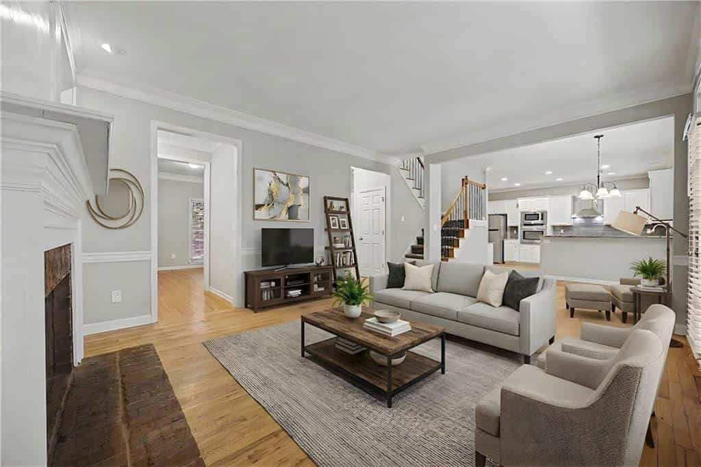 Listing photo 6