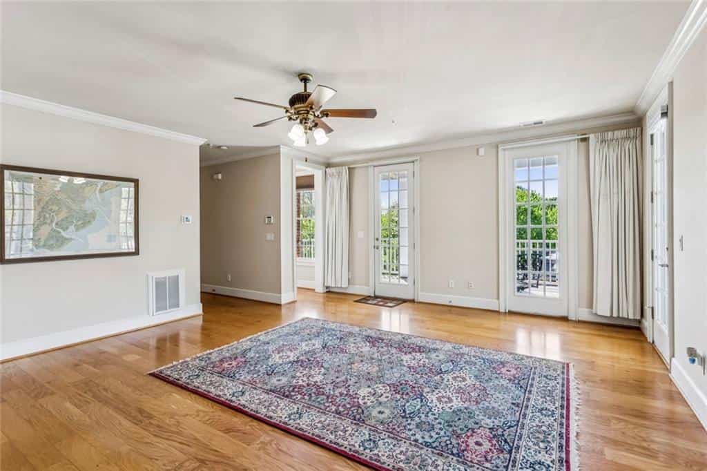Listing photo 6