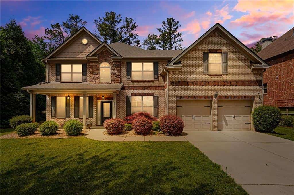 Listing photo 2