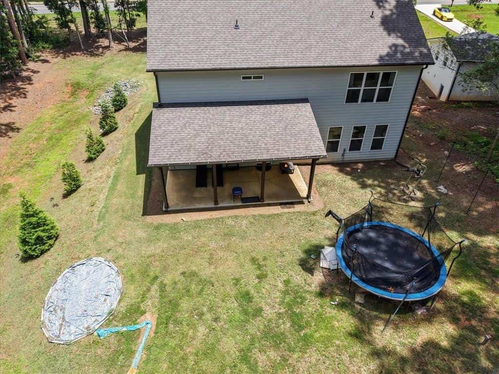 Listing photo 6