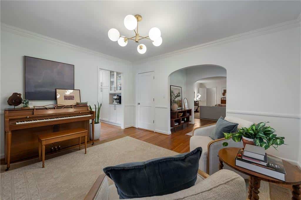 Listing photo 6