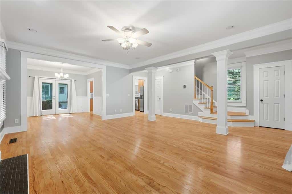 Listing photo 6