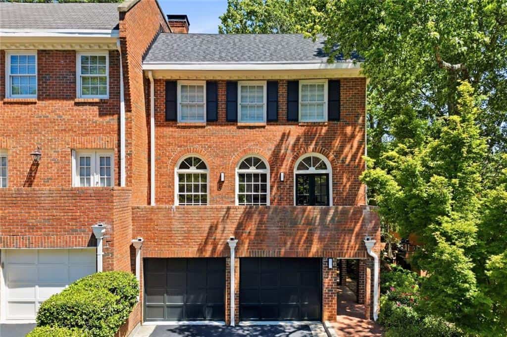 425 Jefferson Circle NE, Sandy Springs, GA 30328