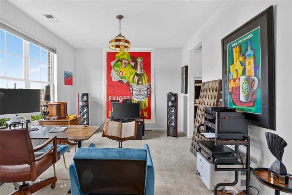 Listing photo 6