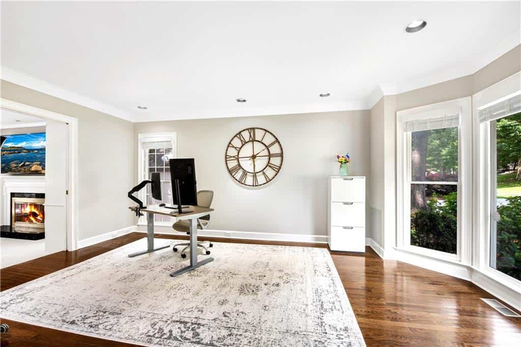 Listing photo 6