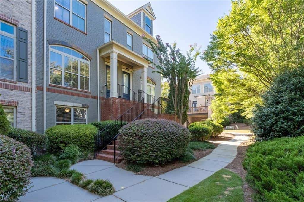1736 Breyerton Drive NE, Atlanta, GA 30329