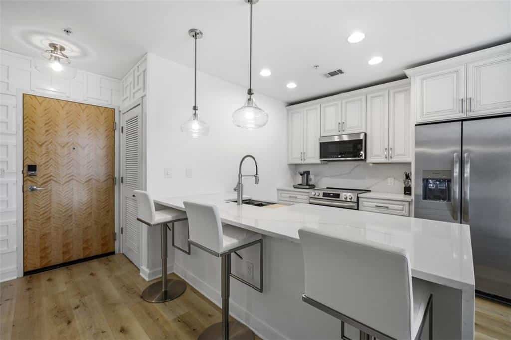 400 W Peachtree Street NW 705 #705, Atlanta, GA 30308