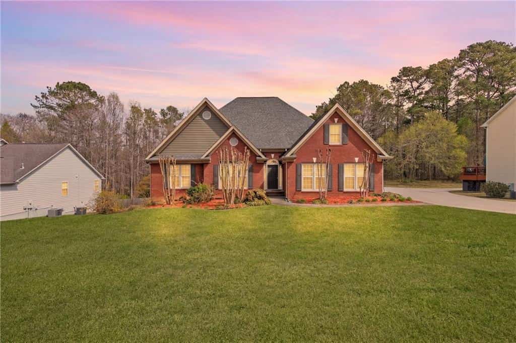 825 Harbor Bay Drive, Lawrenceville, GA 30045