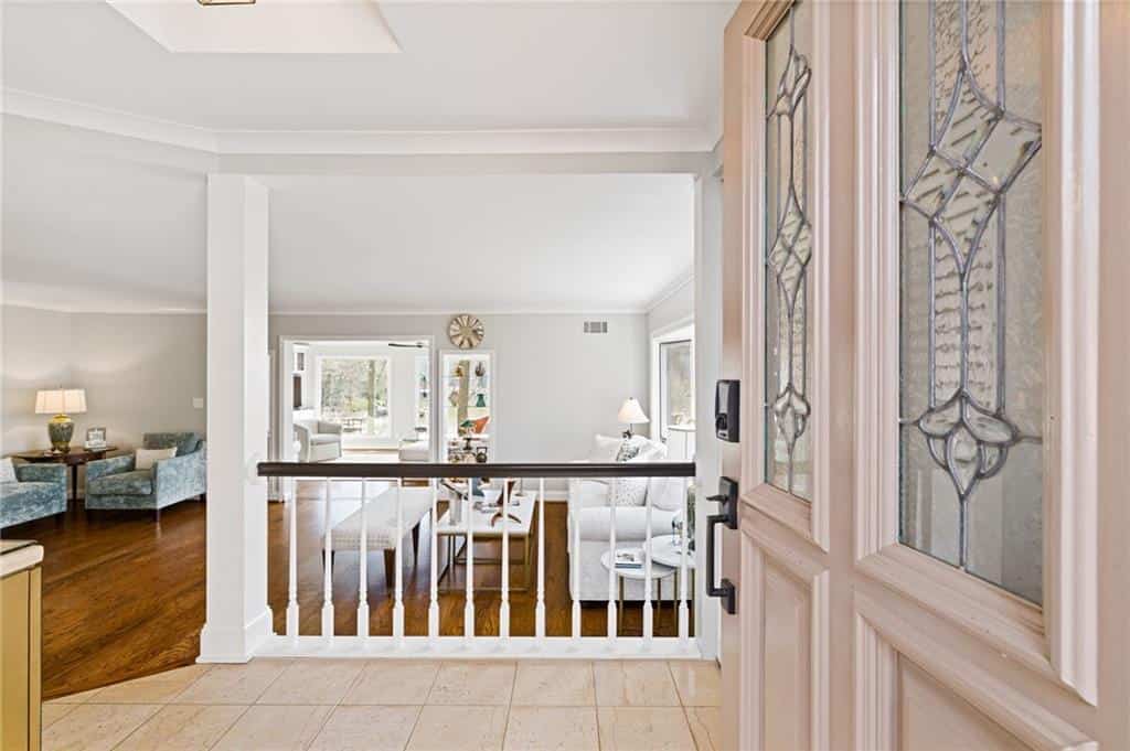 Listing photo 6