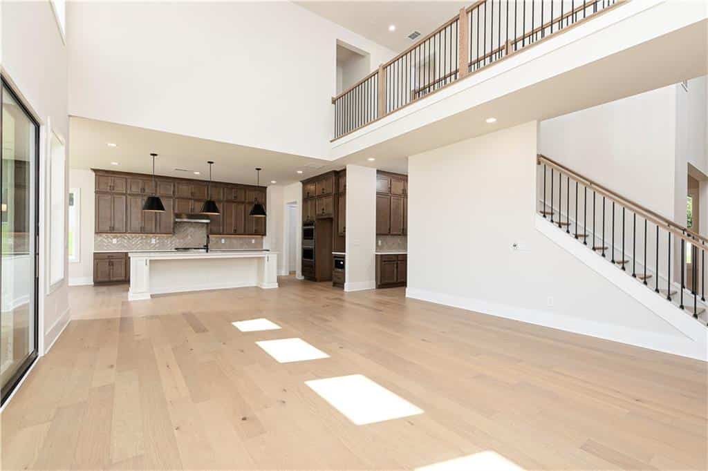 Listing photo 6