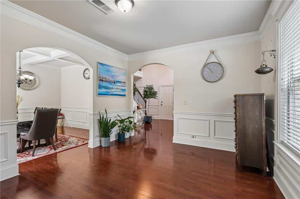 Listing photo 6