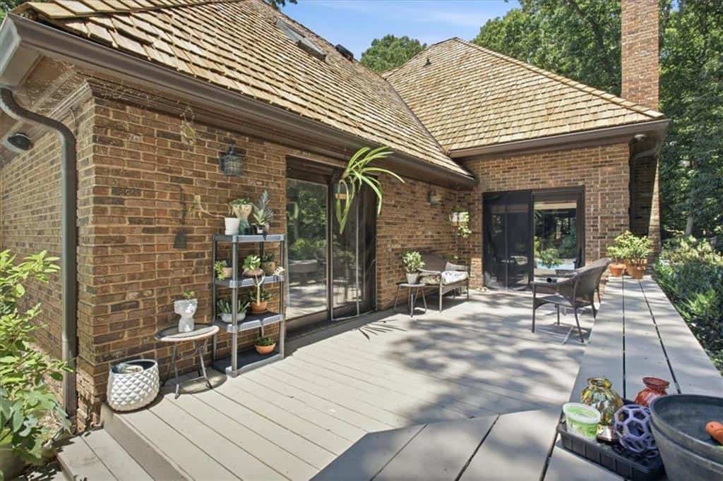Listing photo 6