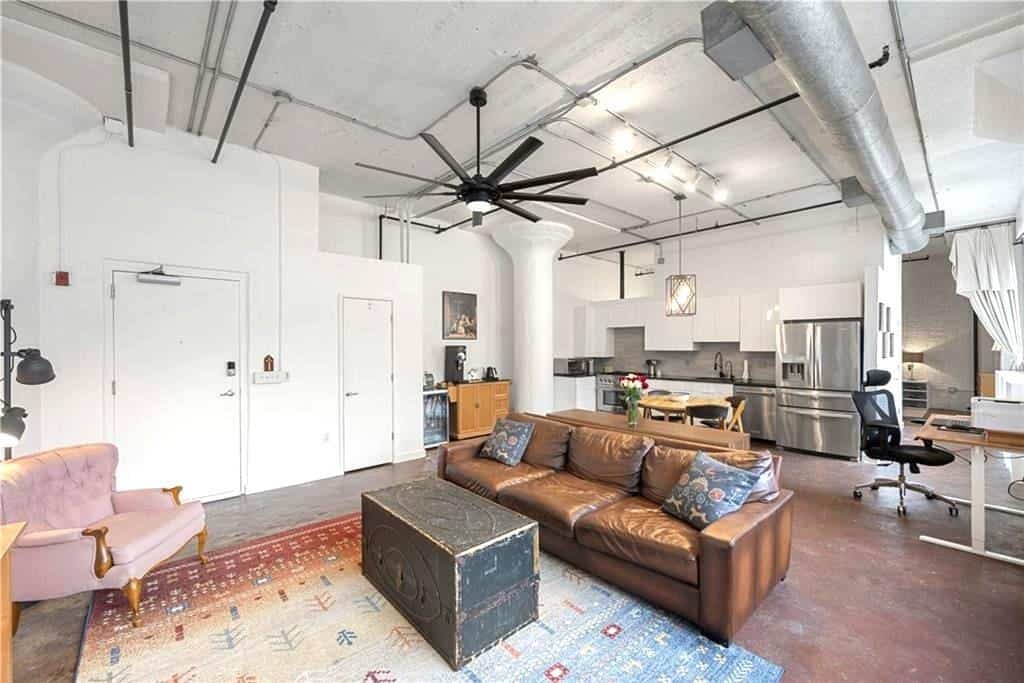 Listing photo 6