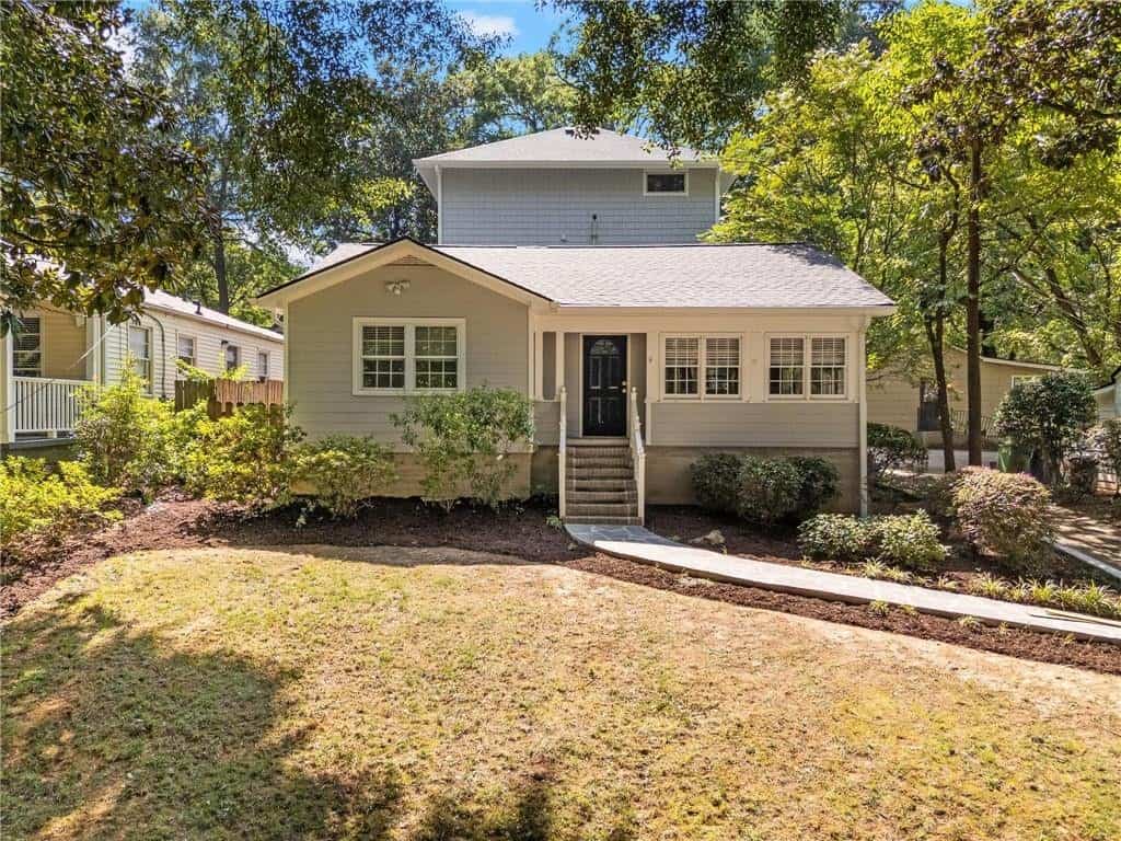 Listing photo 2