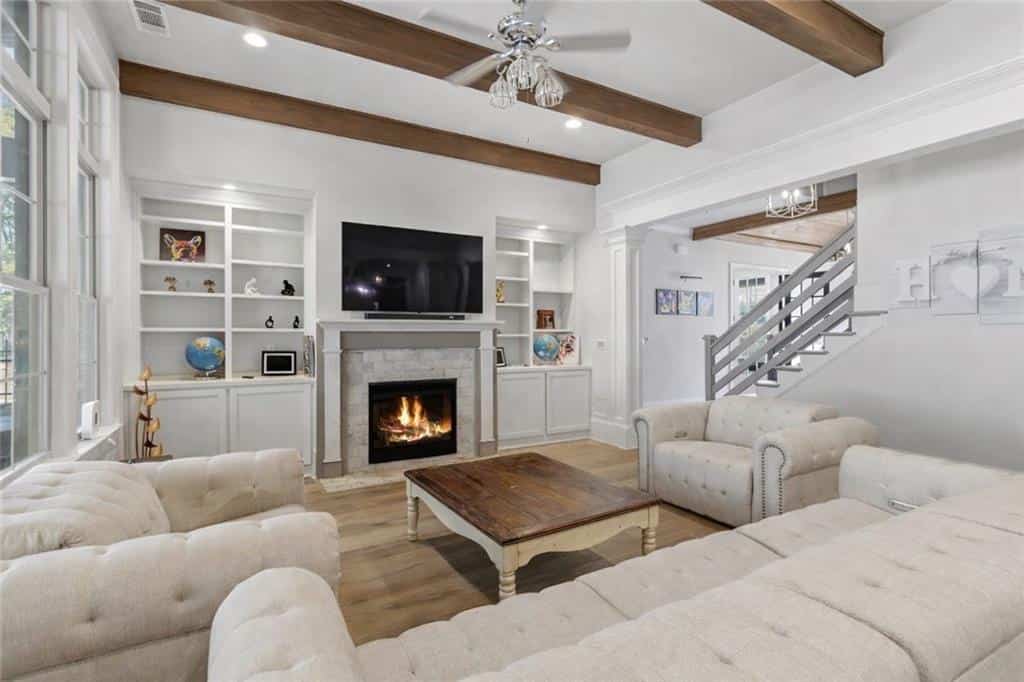 Listing photo 6